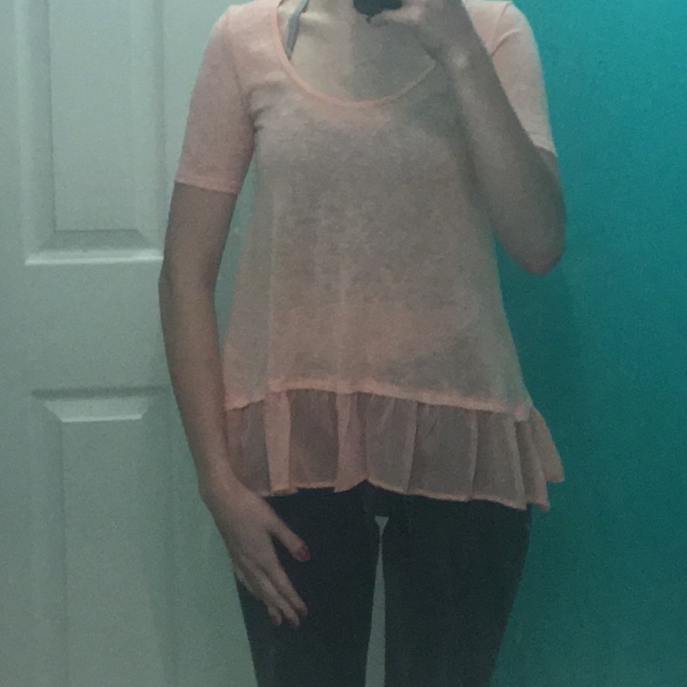 Juniors Small short sleeve peach ruffle top